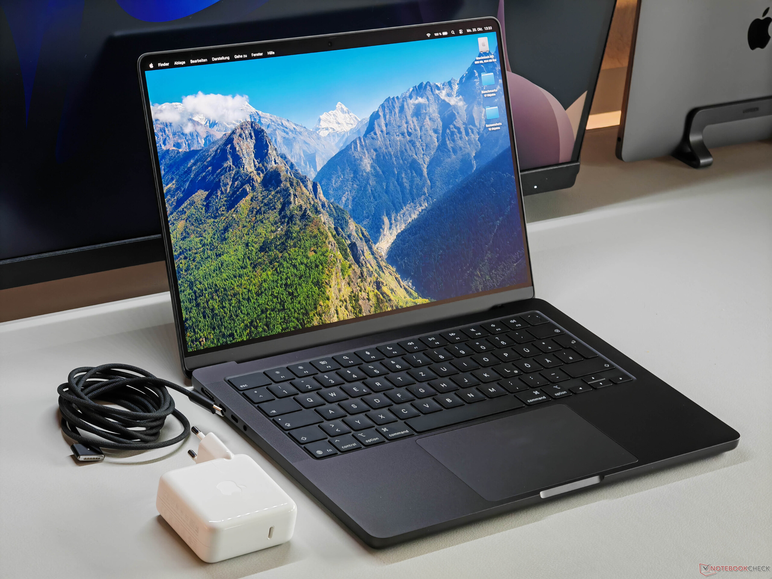 14 INCH MACBOOK PRO M5