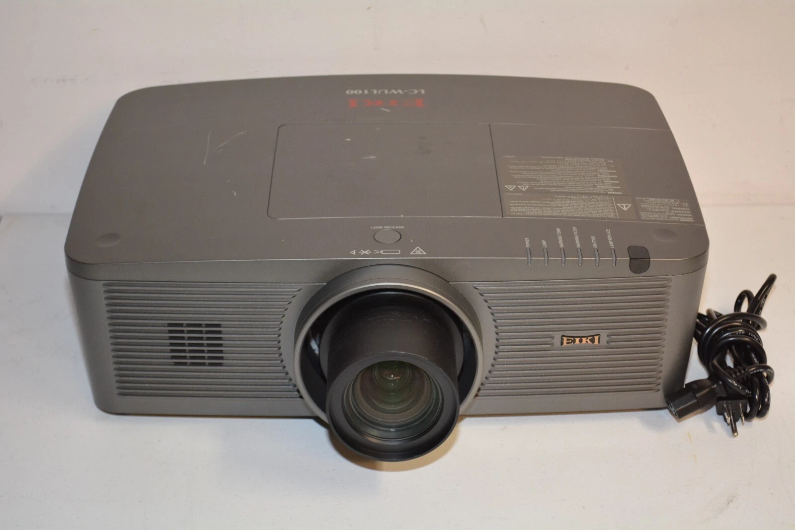 Eiki LC-WUL100 3LCD Projector 5000 Lumens